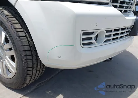 2014 Lincoln Navigator из США, поврежденный, VIN 5LMJJ2H57EEL08735